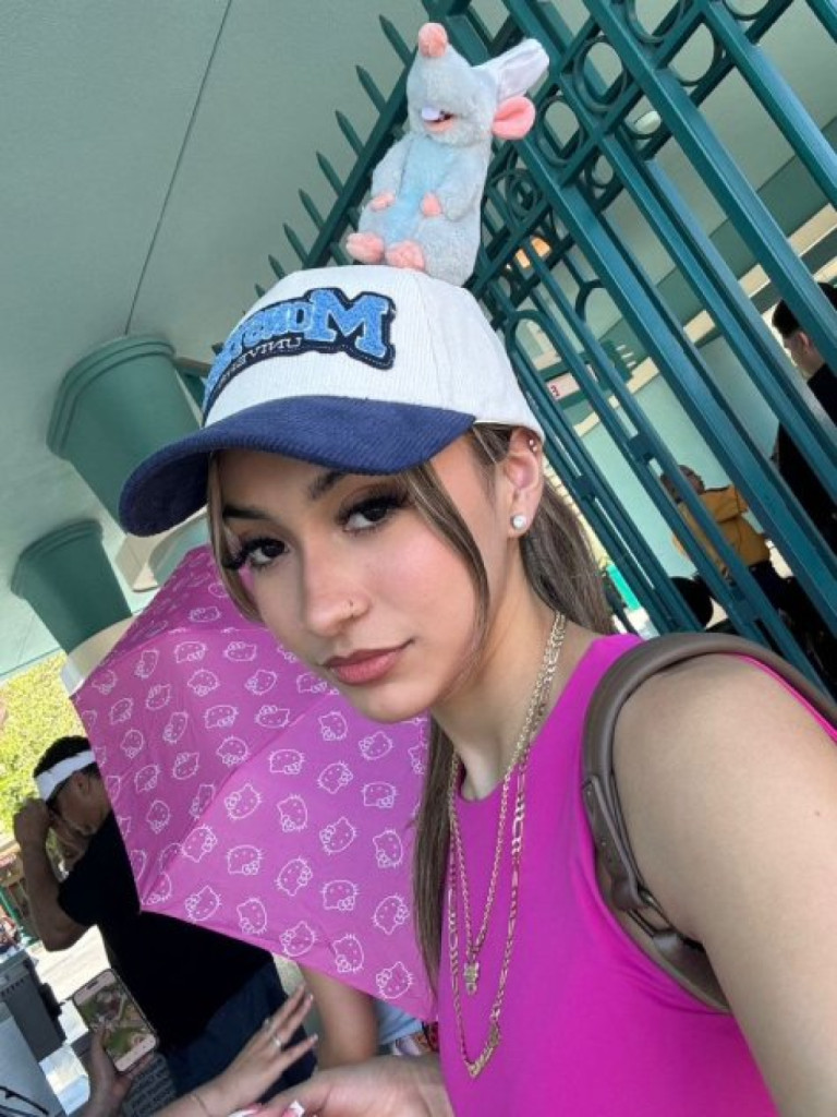 Profile picture 4